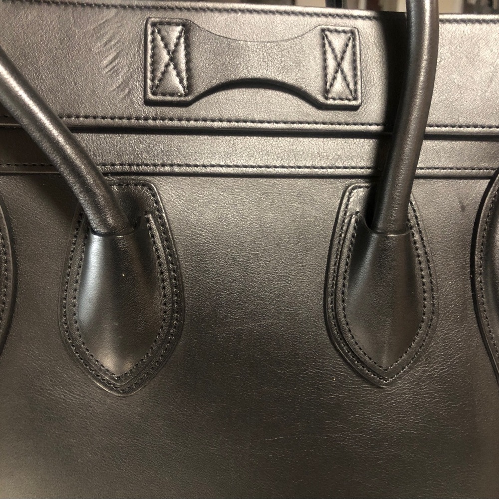 CELINE MICRO LUGGAGE HANDBAG IN SMOOTH CALFSKIN BLACK - Picture 15 of 15